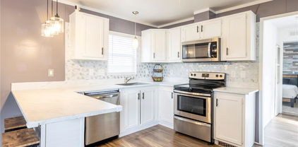 1500 W Thornton Parkway, Thornton