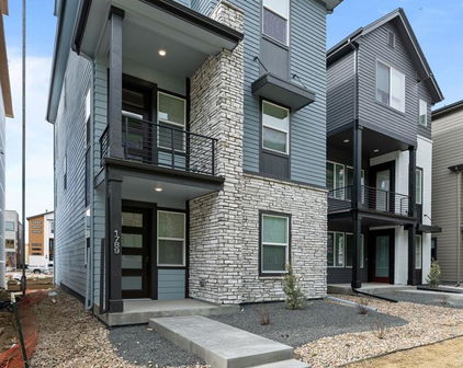 16605 Peak Street, Broomfield