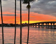 5901 Bahia Del Mar Circle Unit 321, St Petersburg image