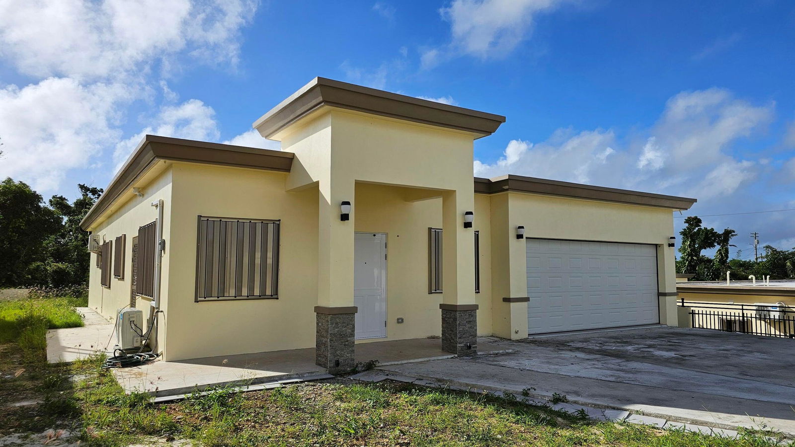 Guam⭐︎ ZXi Hybrid – Dunlop Sports Canada