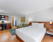 2425 Kuhio Avenue Unit 303, Honolulu image