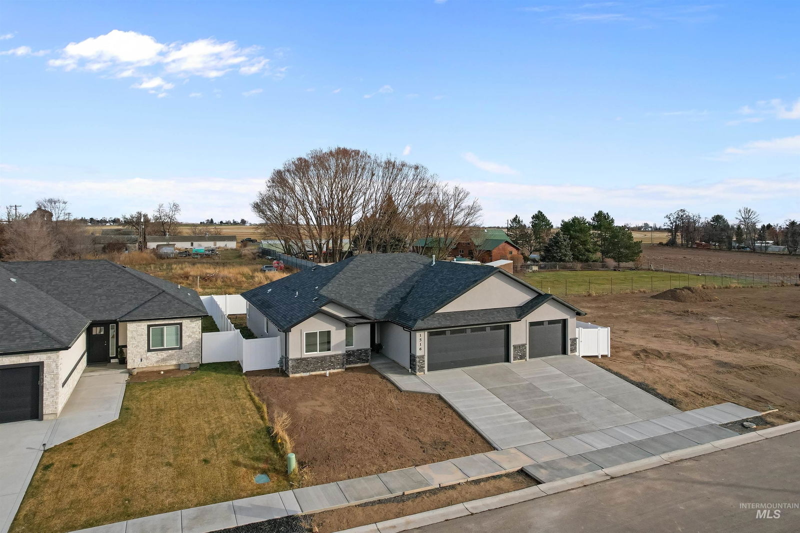 Property 98967767 - Photo 3