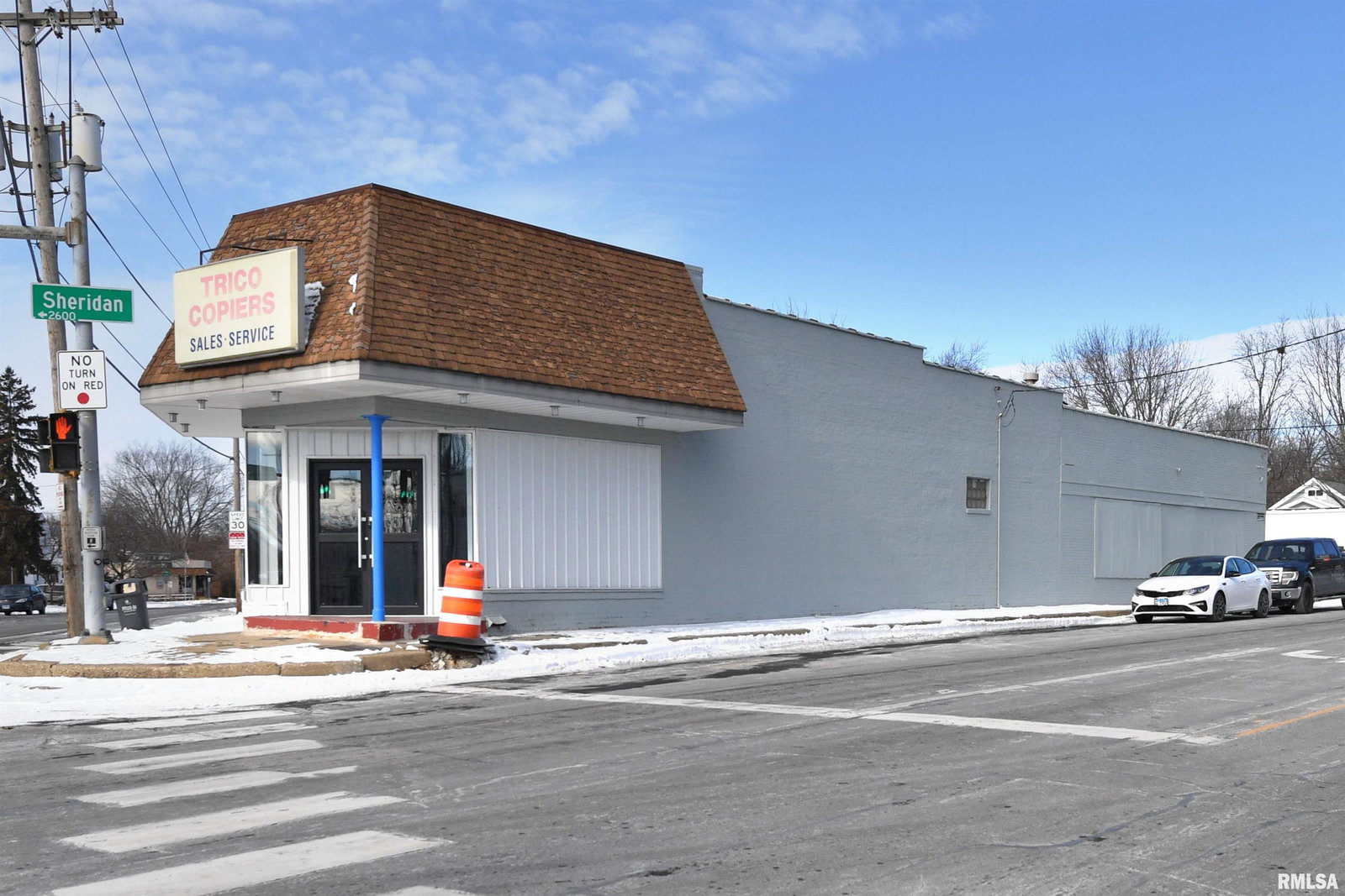 2627 Sheridan Rd, Peoria, IL 61604-2763