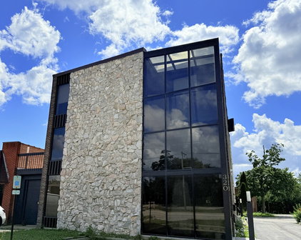 320 E Irving Park Road, Wood Dale