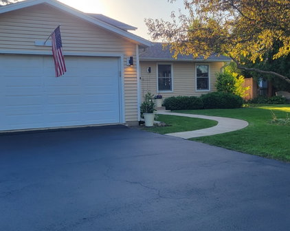 1613 Fairway Lane, Naperville