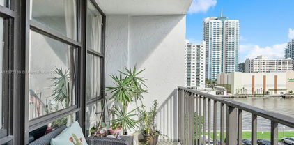 800 Parkview Dr Unit #616, Hallandale Beach