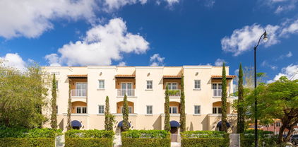 343 Madeira Ave, Coral Gables