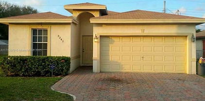 2241 Nw 4th Ct, Pompano Beach