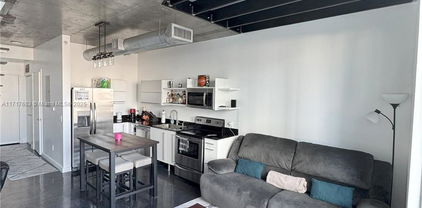 690 Sw 1st Ct Unit #1011, Miami