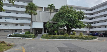 4000 Ne 169th St Unit #401, North Miami Beach