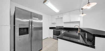 9001 Sw 77th Ave Unit #C408, Miami