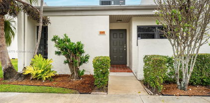 1145 Nw 98th Ter Unit #122, Pembroke Pines