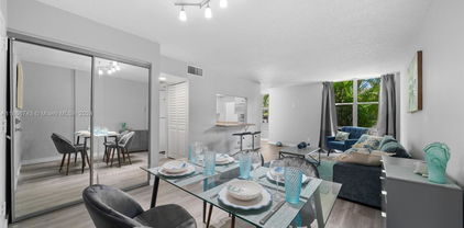 210 172nd St Unit #128, Sunny Isles Beach