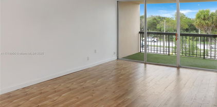 10425 Sw 112th Ave Unit #304, Miami