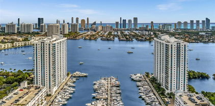 17211 Biscayne Blvd Slip # 105, North Miami Beach