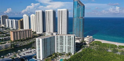 100 Bayview Dr Unit #215, Sunny Isles Beach