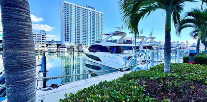 17211 Biscayne Blvd, Boat Slip 15, North Miami Beach