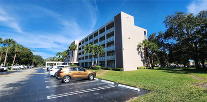 1075 Riverside Dr Unit #404, Coral Springs