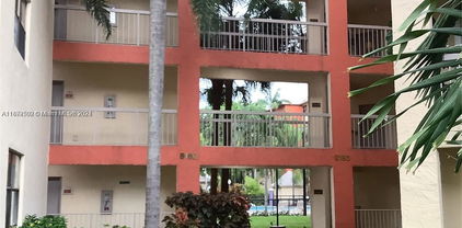 8160 Geneva Ct Unit #304, Doral