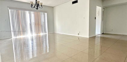 2700 Riverside Dr Unit #308B, Coral Springs