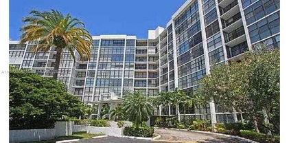 800 Parkview Dr Unit #622, Hallandale Beach