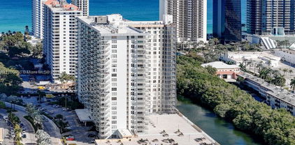 230 174th St Unit #L0-3, Sunny Isles Beach