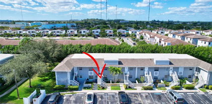 438 Ne 210th Cir Ter Unit #102-4B, Miami