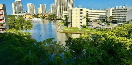 2930 Point East Dr Unit #E512, Aventura