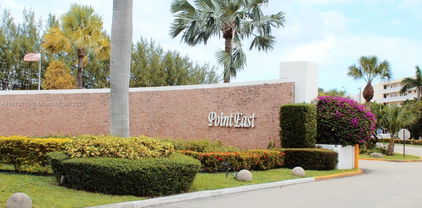 2903 Point East Dr Unit #K411, Aventura