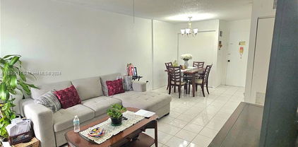 200 172nd St Unit #102, Sunny Isles Beach