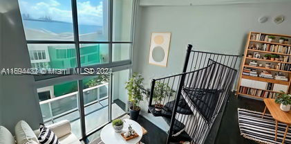 300 S Biscayne Blvd Unit #Loft 826, Miami