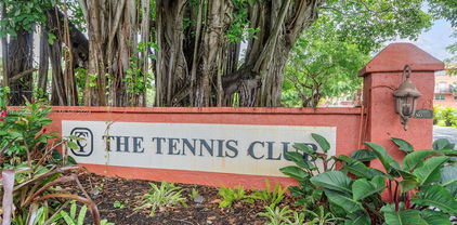 620 Tennis Club Dr Unit #111, Fort Lauderdale