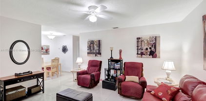 17090 Ne 14th Ave Unit #304, North Miami Beach