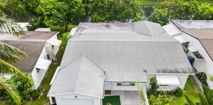 4216 Nw 52nd Ave, Lauderdale Lakes