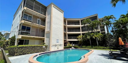 2420 Diana Dr Unit #203, Hallandale Beach