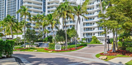 21050 Point Pl Unit #2001, Aventura