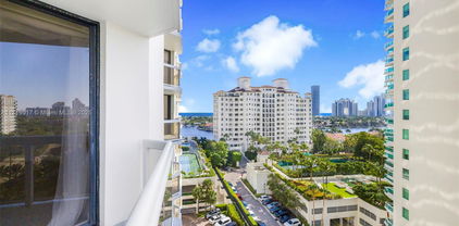 20185 E Country Club Dr Unit #1004, Aventura