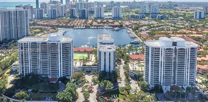 3610 Yacht Club Dr Unit #605, Aventura