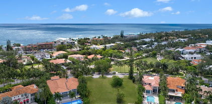 534 N Parkway Pkwy, Golden Beach