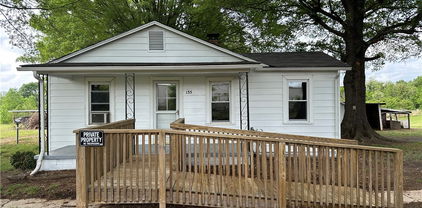 135 Hendren Lane, Hiddenite