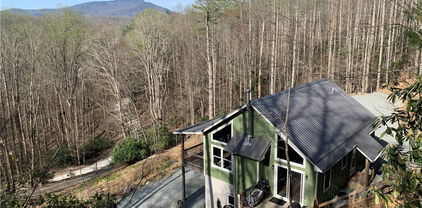 1561 Old Turnpike Road, Boone