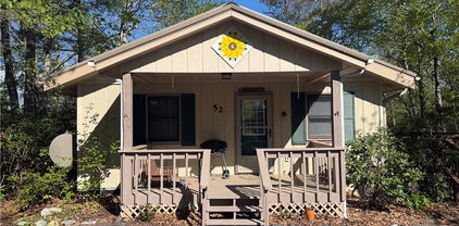 52 Wintergreen Lane, Newland