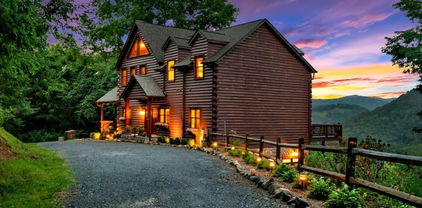 409 Jewelweed Trail, Newland