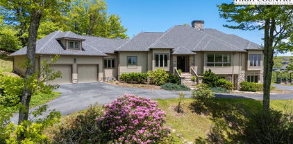 577 Oak Ridge Road, Boone