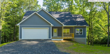 322 Laurel Lane, Jefferson