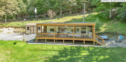 2314 N Fork New River Road, Lansing