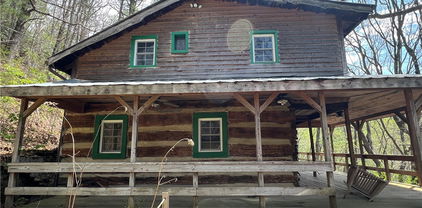 134 River Bend Road, Sugar Grove