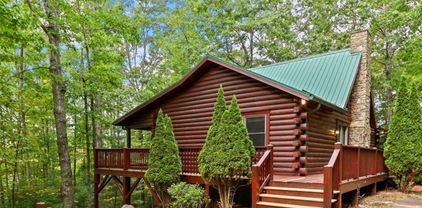 144 Highland Cove Road, West Jefferson