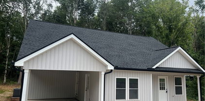 213 Mountain View Street, Forest City