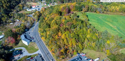 961 US Highway 221 Business Highway, West Jefferson